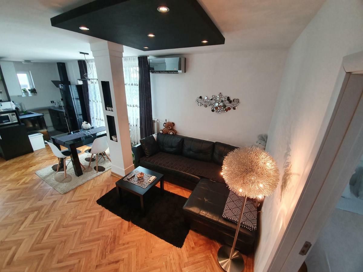 Apartment New Belgrade Home المظهر الخارجي الصورة
